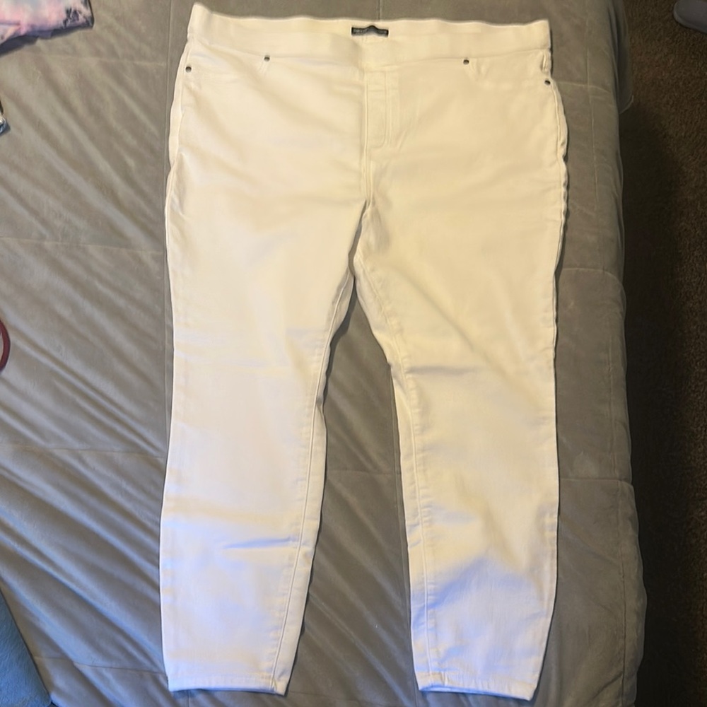 Vera Wang Women's White Jeggings